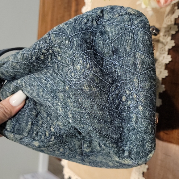 SOLD Rare & authentic CHANEL denim bag - Picture 8 of 15